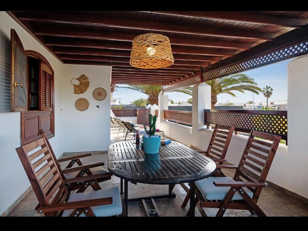 Villa Helen Playa Blanca  Extérieur photo